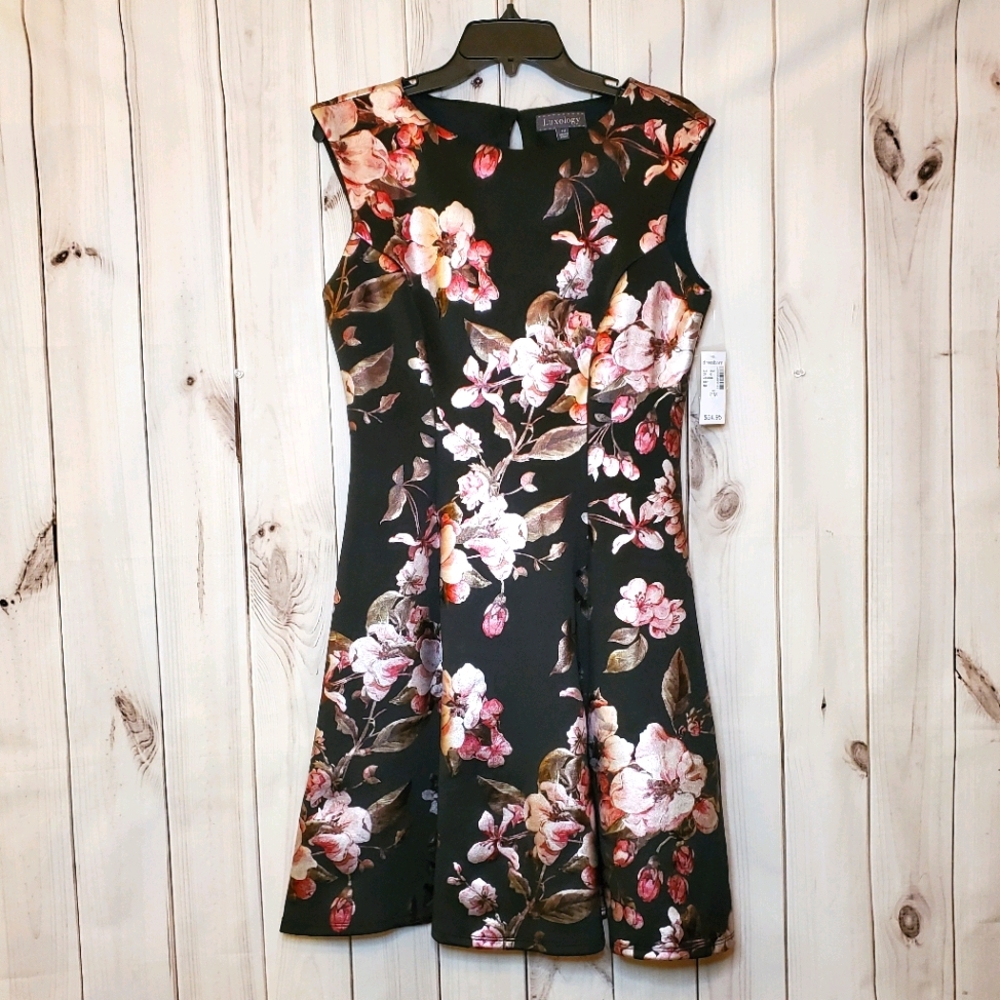 NWT Luxology Floral Dress
